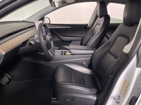 Used 2023 Tesla Model Y Long Range AWD/4WD image 12