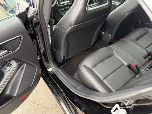 Used 2018 Mercedes-Benz CLA 250 4MATIC image 19