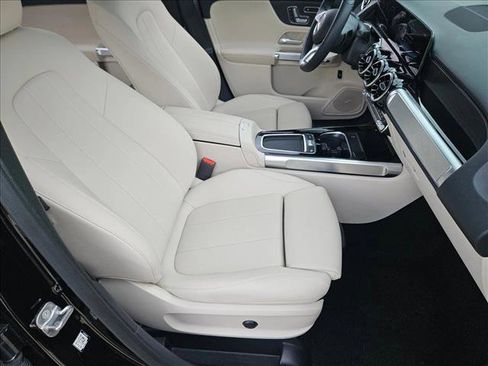 Used 2026 Mercedes-Benz GLB 250 image 19
