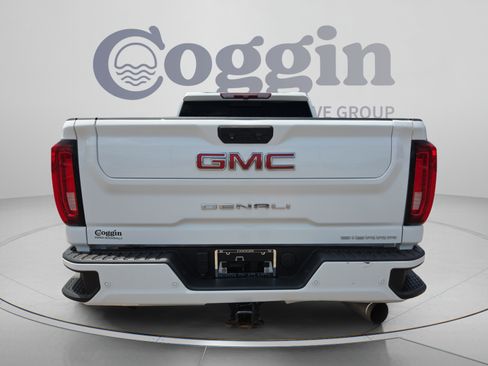 Used 2022 GMC Sierra 2500 Denali AWD/4WD image 4