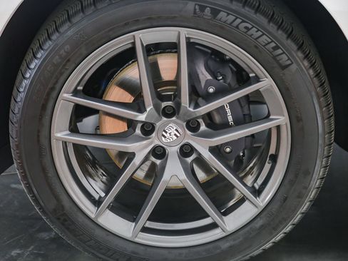 Certified 2026 Porsche Macan Turbo AWD/4WD image 13