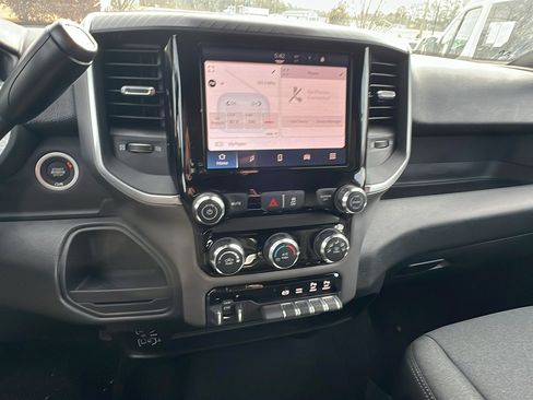 Used 2025 RAM 2500 Big Horn w/ Bed Convenience Group image 30