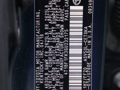 Used 2016 Toyota Camry SE image 25