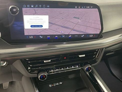 New 2025 Chevrolet Suburban RST w/ Advanced Technology Package image 16