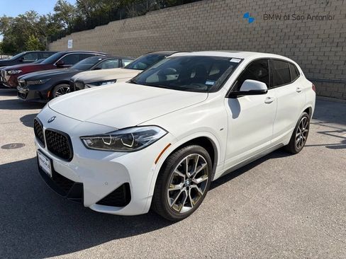 Used 2023 BMW X2 sDrive28i w/ Edition Goldplay FWD image 1