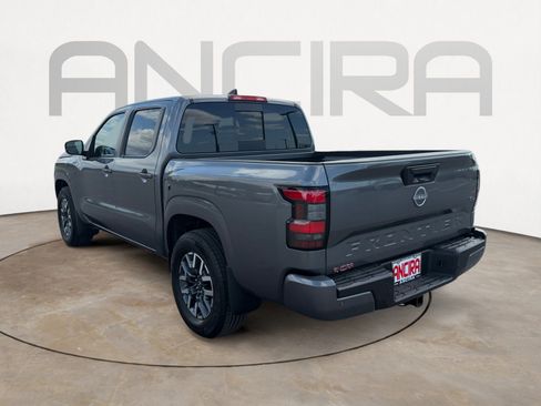 Used 2024 Nissan Frontier SL w/ Technology Package RWD image 8