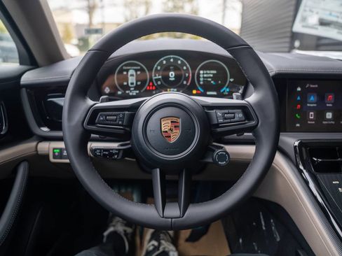 New 2026 Porsche Panamera 4 image 13