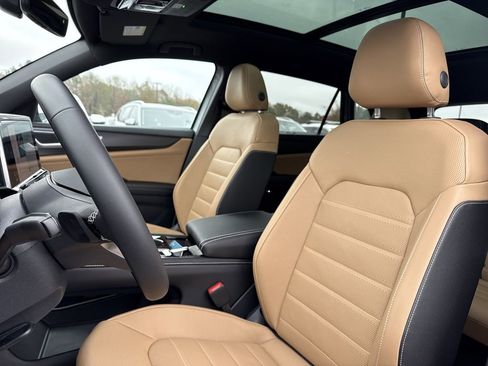 New 2026 Volkswagen Atlas Cross Sport SEL image 10