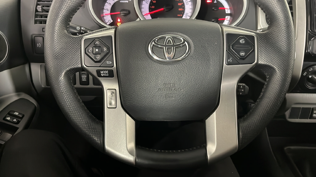 Used 2015 Toyota Tacoma 4x4 Double Cab w/ TRD Sport Package image 23