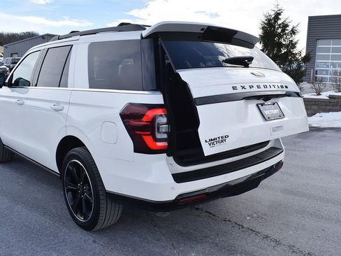 Used 2023 Ford Expedition Limited image 34