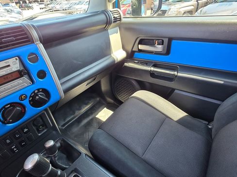 Used 2007 Toyota FJ Cruiser 4WD image 41