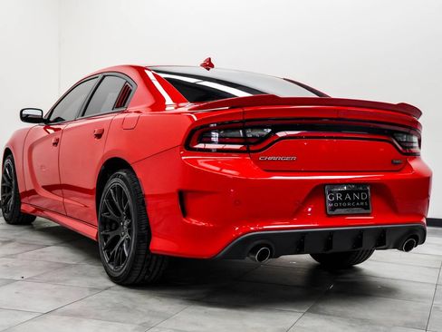 Used 2020 Dodge Charger GT RWD image 11