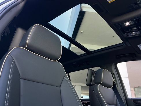 New 2026 GMC Yukon XL Elevation w/ Elevation Premium Package RWD image 16