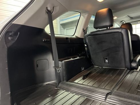 Used 2019 Toyota Highlander XLE AWD/4WD image 41
