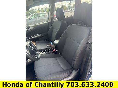 Used 2012 Subaru Forester 2.5X Premium w/ Popular Pkg 3 AWD/4WD image 5