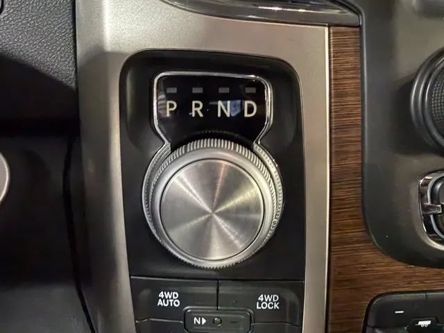 Used 2017 RAM 1500 Laramie w/ Convenience Group AWD/4WD image 18