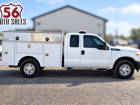 Used 2016 Ford F250 XL RWD image 1