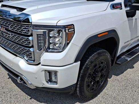 Used 2020 GMC Sierra 2500 Denali w/ Denali Ultimate Package AWD/4WD image 11