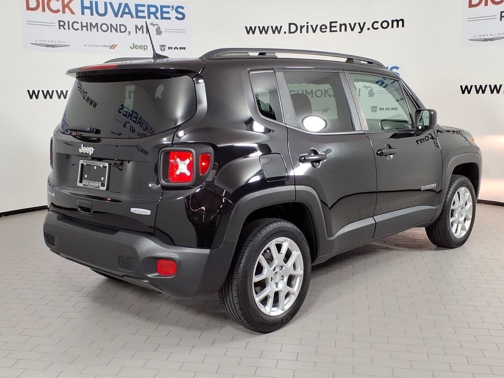 Used 2020 Jeep Renegade Latitude w/ Cold Weather Group AWD/4WD image 4
