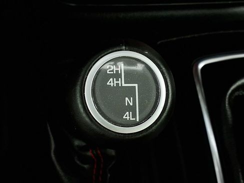 Used 2018 Jeep Wrangler Unlimited Rubicon AWD/4WD image 16