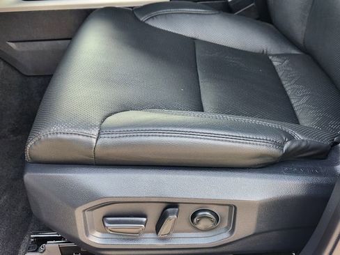 Used 2025 Toyota Tundra Limited image 22