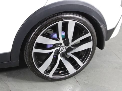 Used 2021 Nissan Kicks S image 12