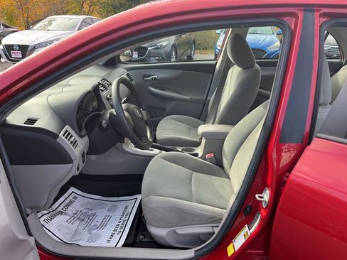 Used 2011 Toyota Corolla LE image 6
