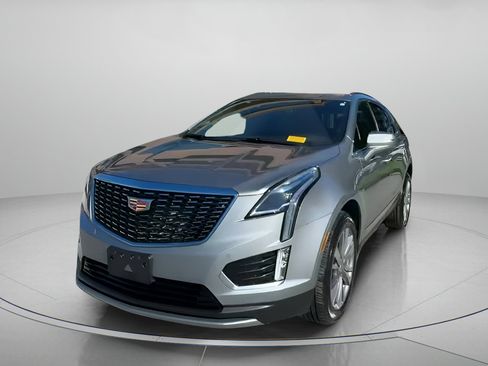Used 2025 Cadillac XT5 Premium Luxury image 8