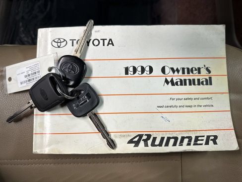 Used 1999 Toyota 4Runner Limited AWD/4WD image 34