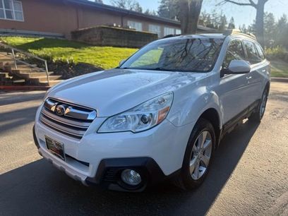 Used 2014 Subaru Outback 2.5i Limited w/ Moonroof Package