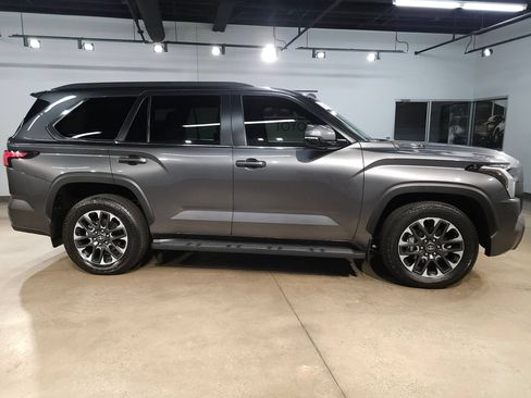 Certified 2025 Toyota Sequoia SR5 AWD/4WD image 8