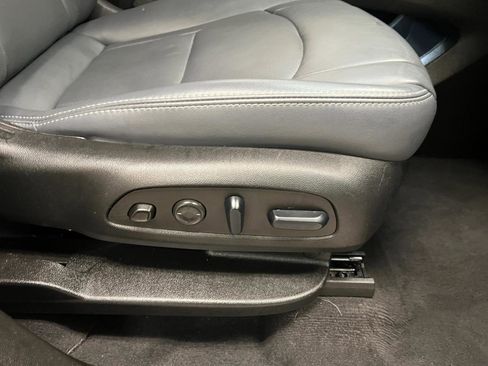 Used 2024 Buick Enclave Premium image 31