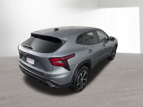 Used 2024 Chevrolet Trax RS w/ Driver Confidence Package image 40