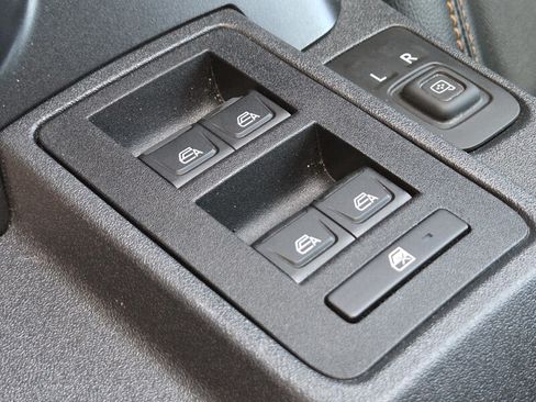 Used 2021 Ford Bronco Badlands AWD/4WD image 32