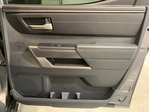 Used 2025 Toyota Tundra SR5 AWD/4WD image 15