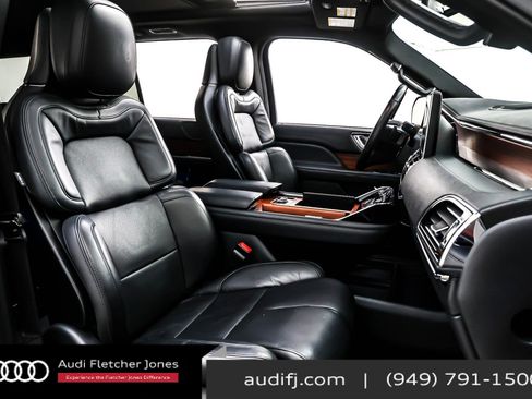 Used 2024 Lincoln Navigator Reserve image 7