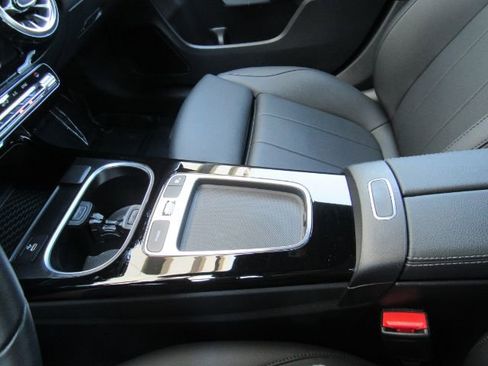 Used 2024 Mercedes-Benz CLA 250 CLA w/ Exclusive Package image 39