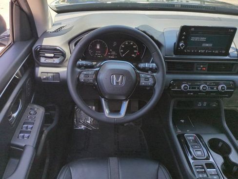 Used 2025 Honda Pilot EX-L image 15