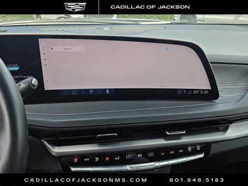 Used 2025 Cadillac XT4 Premium Luxury FWD image 10