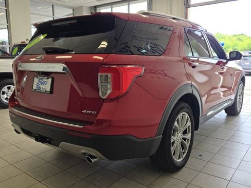 Used 2022 Ford Explorer Limited w/ Equipment Group 301A AWD/4WD image 12