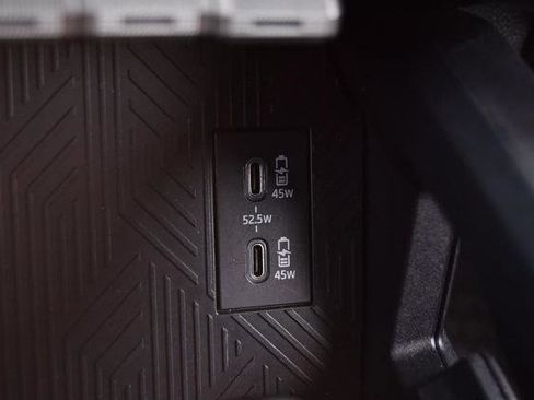 Used 2025 Toyota 4Runner 4WD image 17