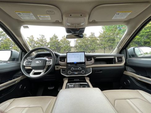 Used 2024 Ford Expedition Limited RWD image 34