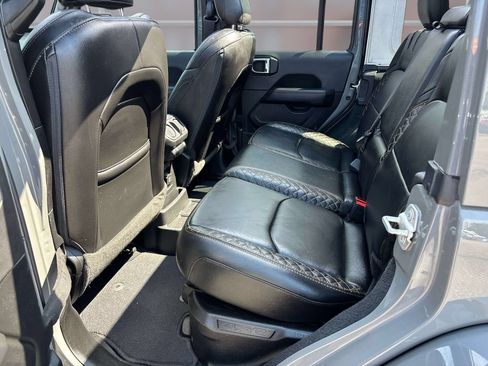 Used 2023 Jeep Wrangler Unlimited Sahara AWD/4WD image 12