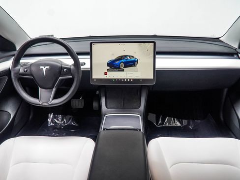 Used 2023 Tesla Model 3 Standard Range RWD image 5