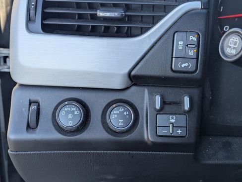 Used 2015 GMC Yukon SLT AWD/4WD image 23