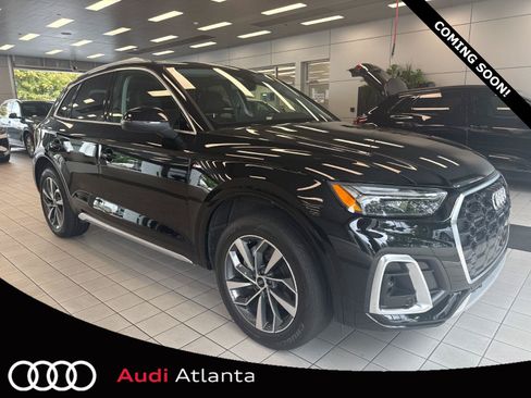 Used 2023 Audi Q5 2.0T Premium Plus w/ Premium Plus Package AWD/4WD image 1