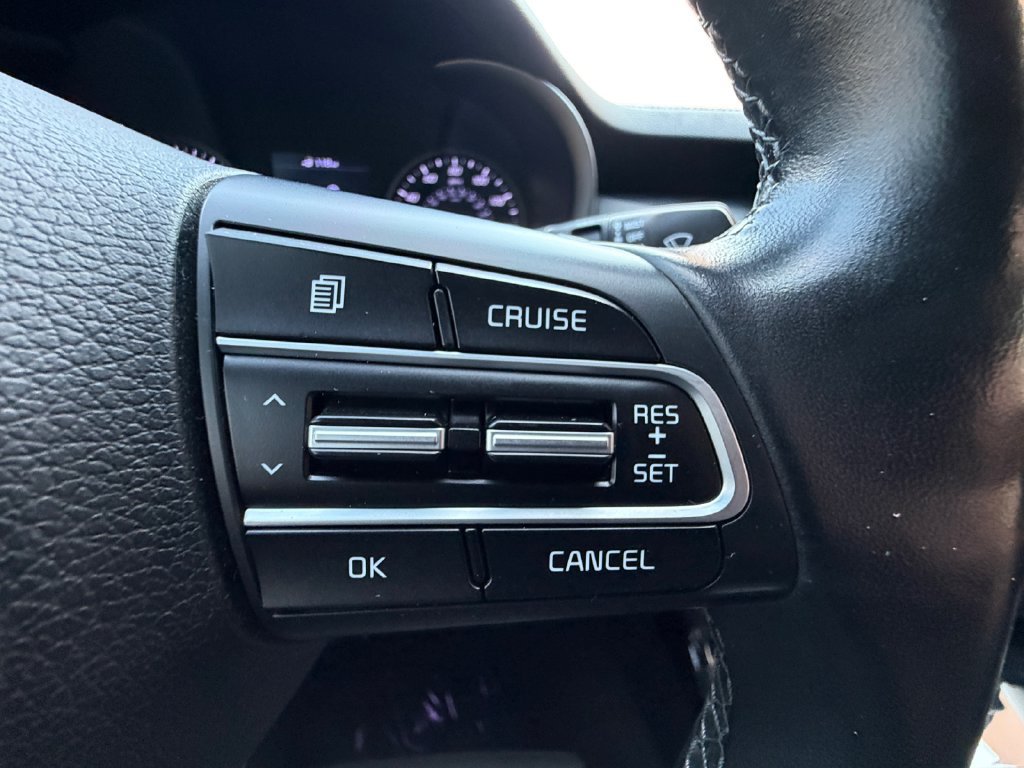 Used 2018 Kia Stinger AWD/4WD image 24