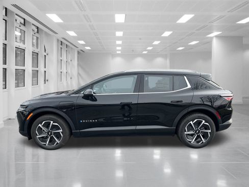 New 2026 Chevrolet Equinox EV LT image 8