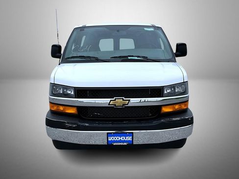New 2026 Chevrolet Express 3500 Extended RWD image 2