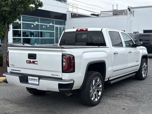 Used 2017 GMC Sierra 1500 Denali w/ Denali Ultimate Package AWD/4WD image 3